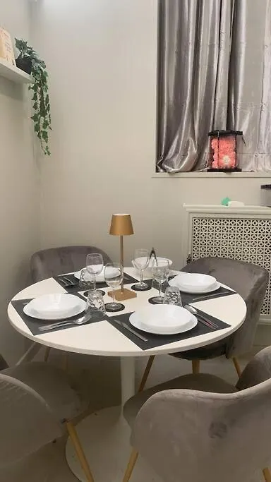 Happy Place Gianicolense Rome Apartment